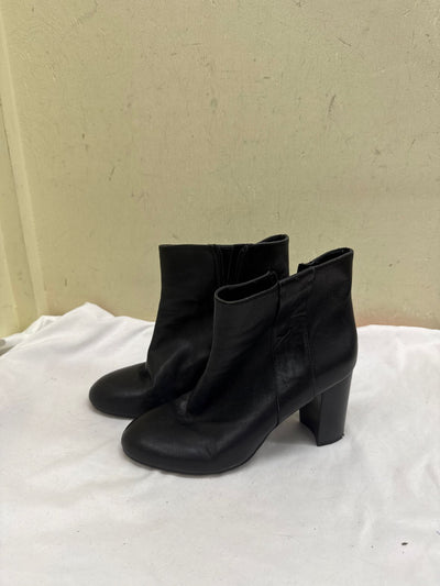 Nine West Women's Size 7-1/2 Black Boots Shoes