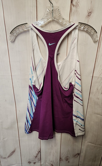 Nike Women's Size XL White Sleeveless Top