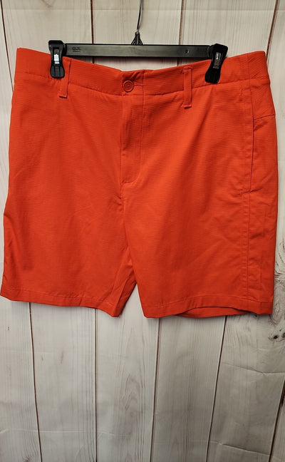 Under Armour Men's Size 35 Red Shorts