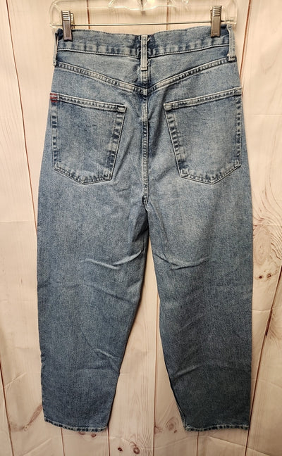Bdg Women's Size 28 (5-6) Petite Blue Jeans High Rise Baggy Petite