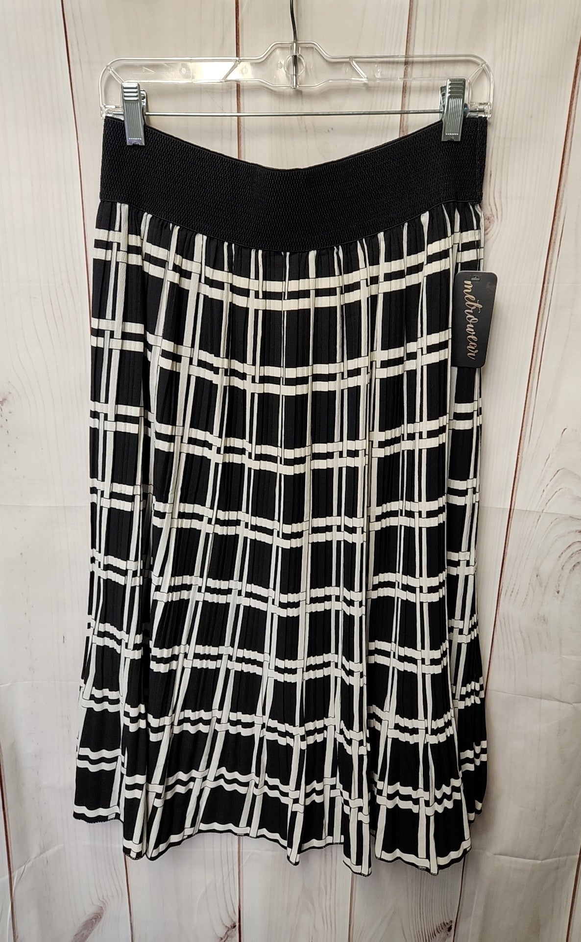 NWT Metrowear Women's Size L Black Skirt