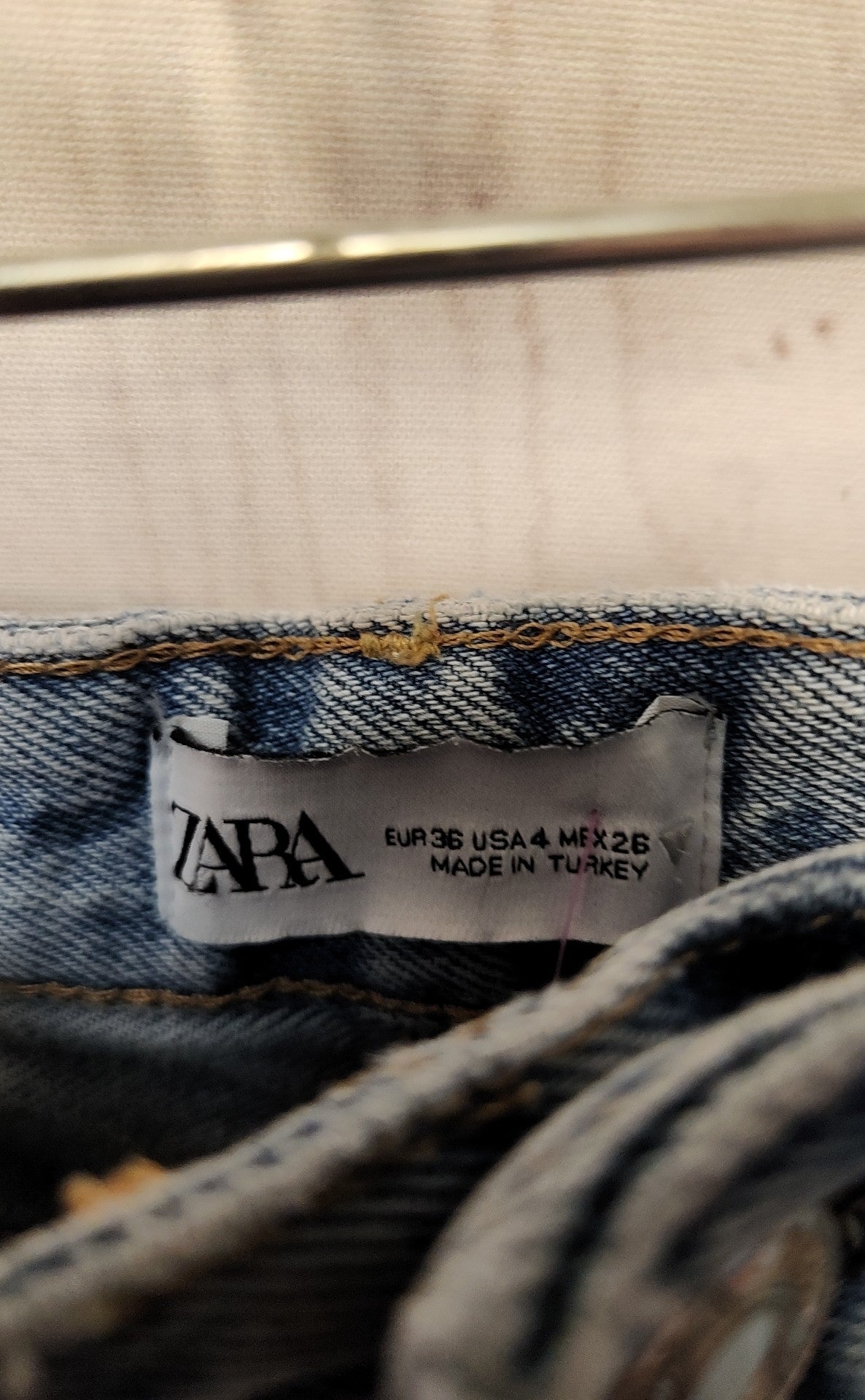 Zara Women's Size 27 (3-4) Blue Jeans