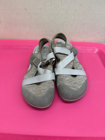Origins Women's Size 9 Tan Sandals