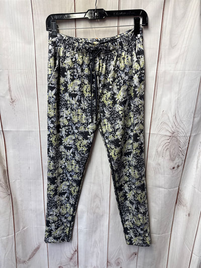 Lululemon Women's Size 4 Black & yellow Floral Active Pants