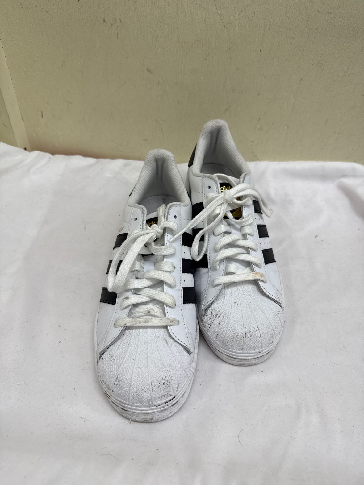 Adidas Women's Size 9 White Sneakers Shoes