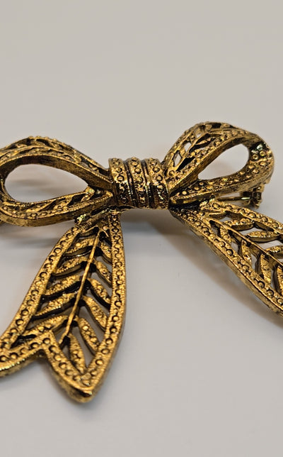 Gold Bow Brooch Pin
