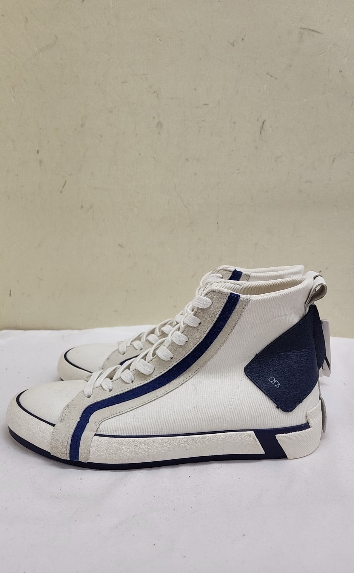NWT Zara Women's Size 41 = 10-1/2 White Sneakers Shoes