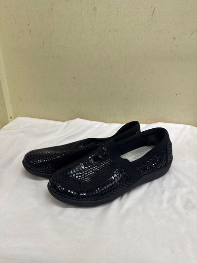 Clarks Women's Size 9-1/2 Black Flats Shoes