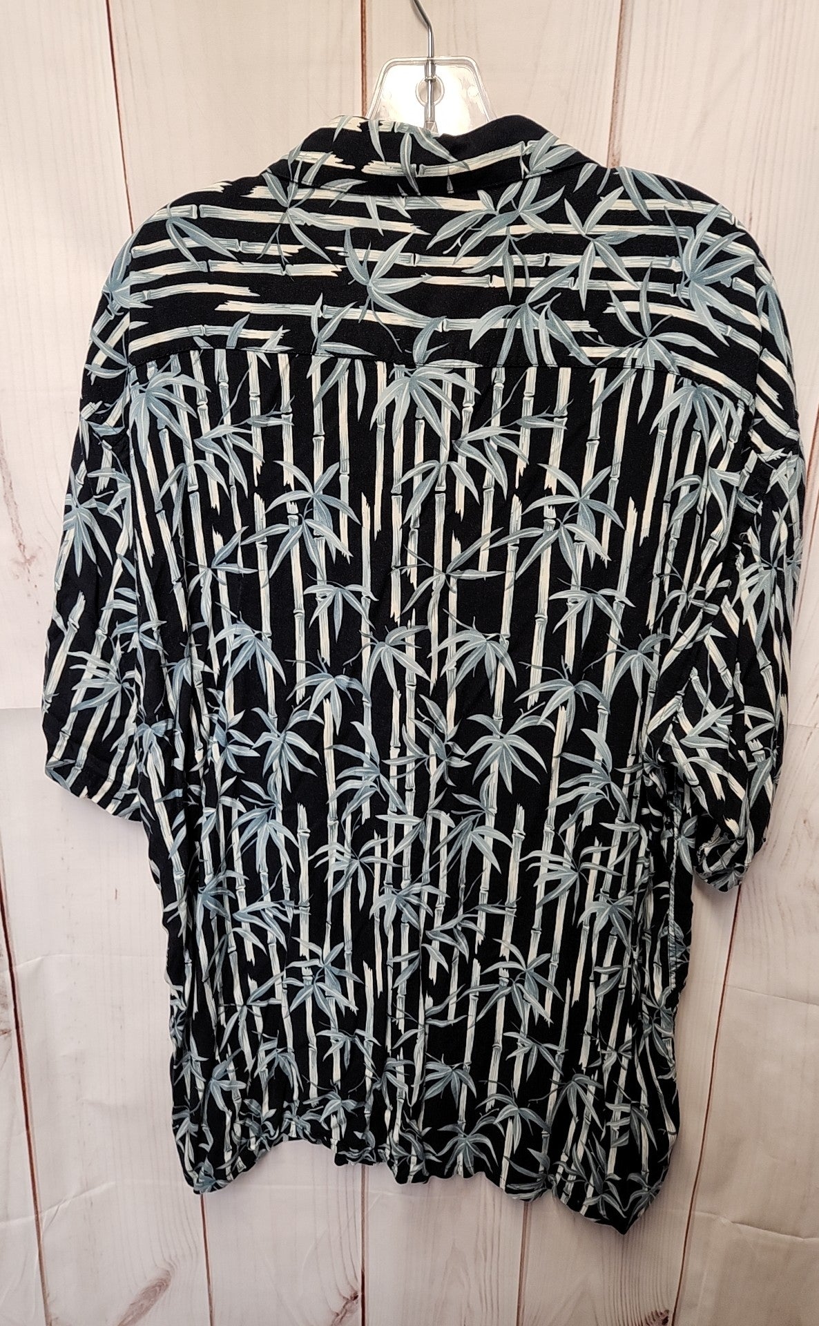 Van Heusen Men's Size XL Black Shirt