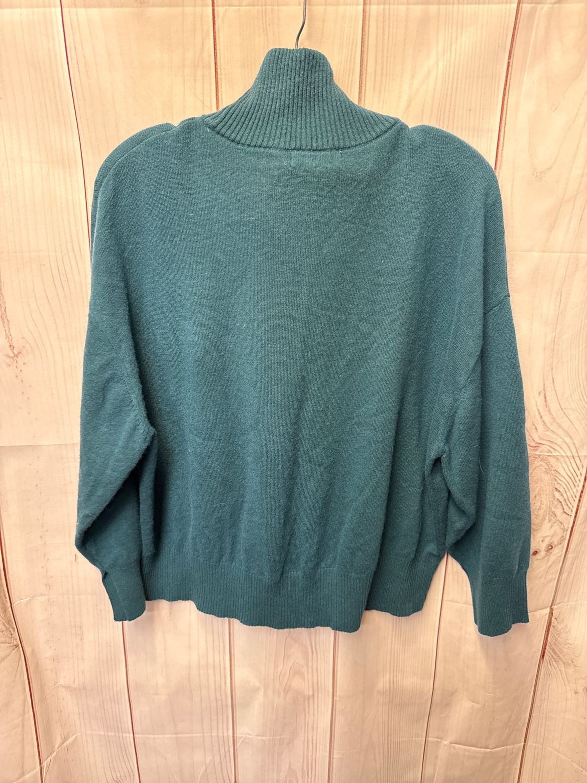 Em & Elle Women's Size M Green Sweater
