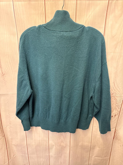 Em & Elle Women's Size M Green Sweater