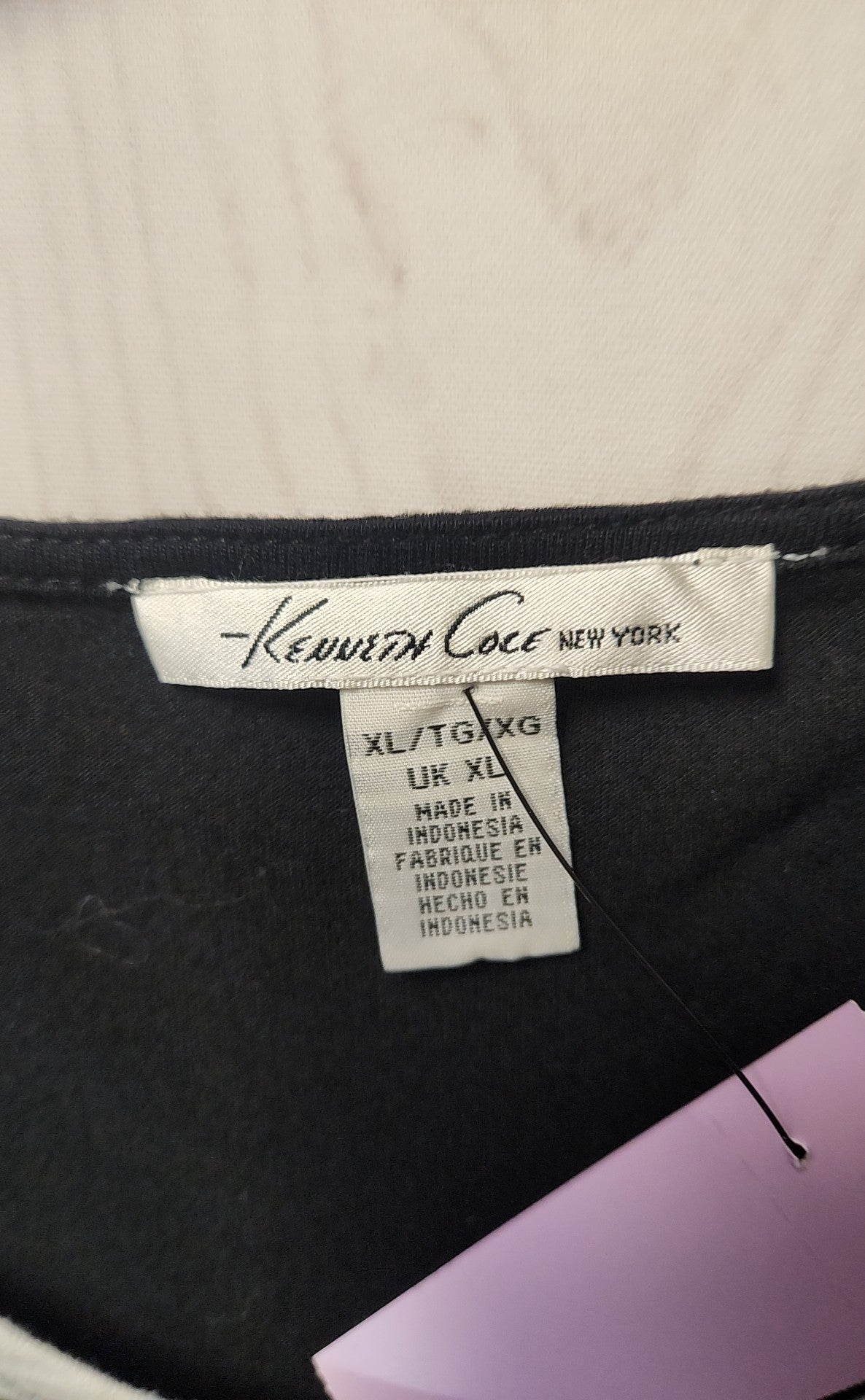 Kenneth Cole Women's Size XL Black & White Short Sleeve Top