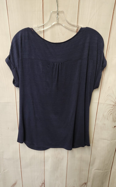 W5 Women's Size L Navy Floral Short Sleeve Top