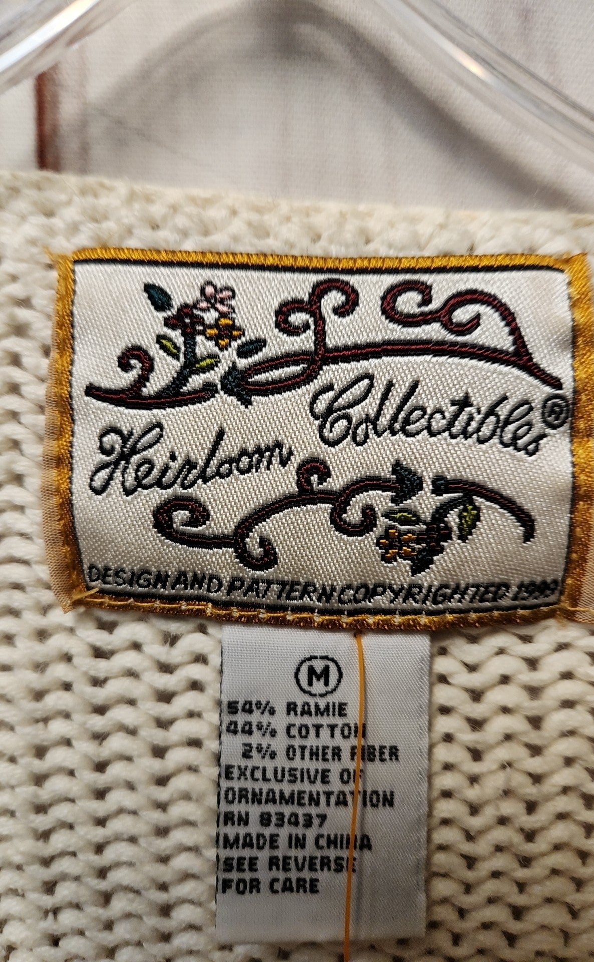 Heirloom Collectibles Women's Size M White Holiday Sweater