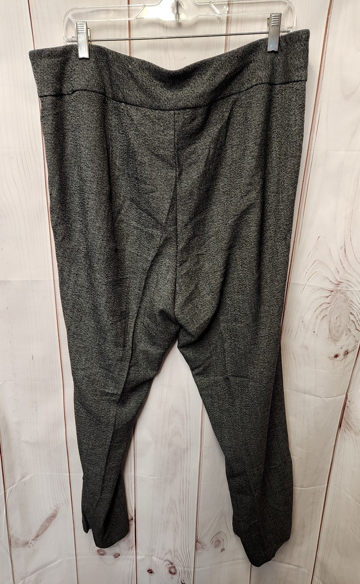 Investments Women's Size 18 Short Gray Pants