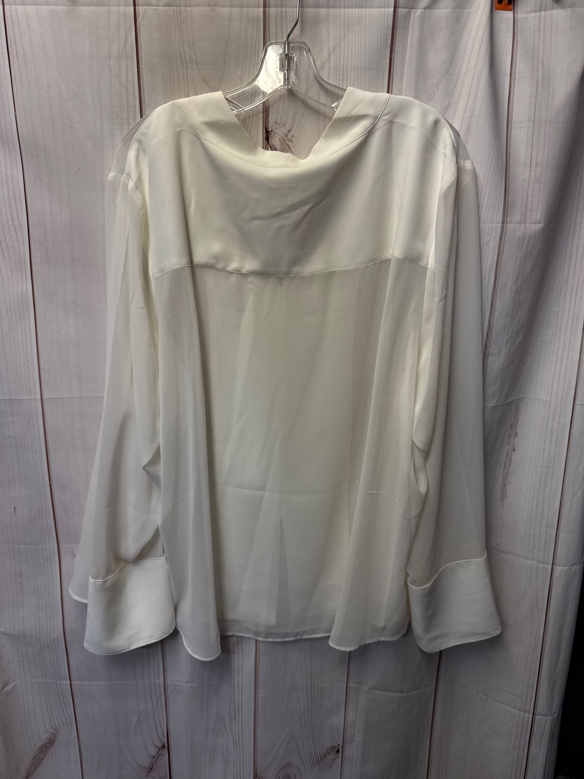 Worthington Women's Size 3X White Long Sleeve Top