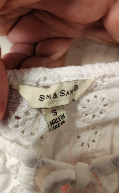 Sim & Sam Women's Size S White Short Sleeve Top