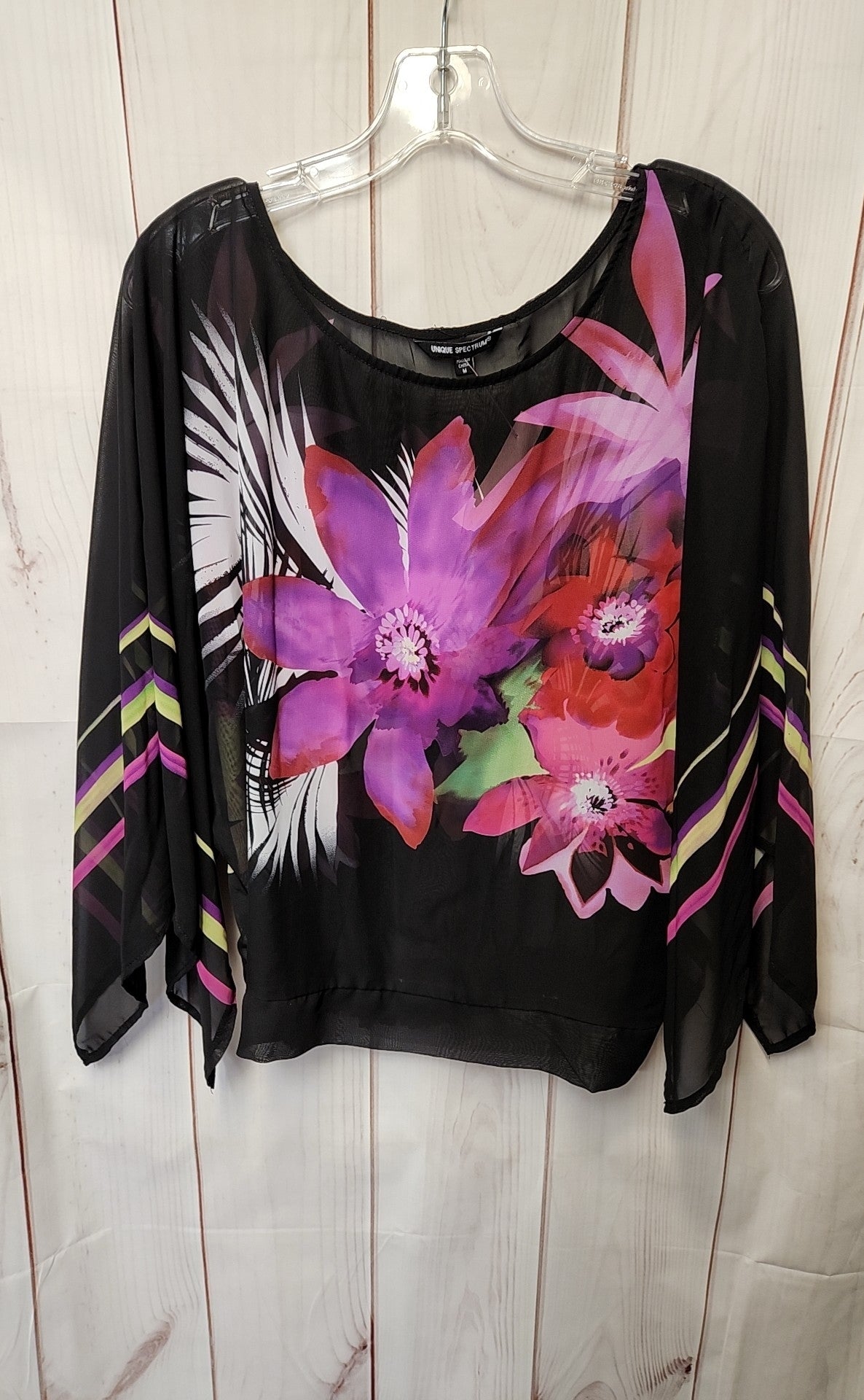 Unique Spectrum Women's Size M Black Floral 3/4 Sleeve Top