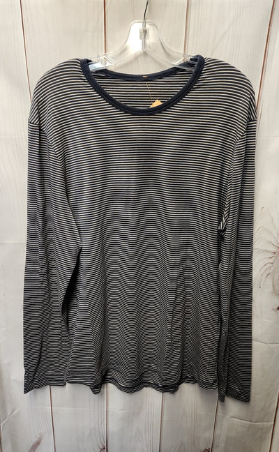 Lululemon Men's Size L Navy Shirt