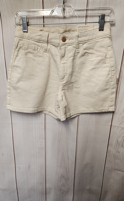 NWT Universal Thread Women's Size 25 (0) White Shorts