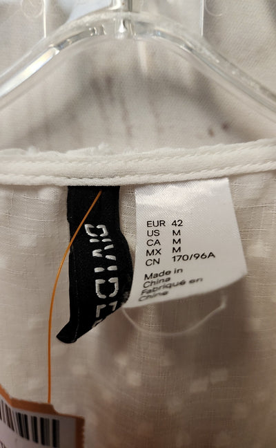 Divided Women's Size M White Long Sleeve Top