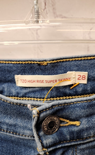Levis Women's Size 28 (5-6) Blue Jeans 7202 High Rise Super Skinny