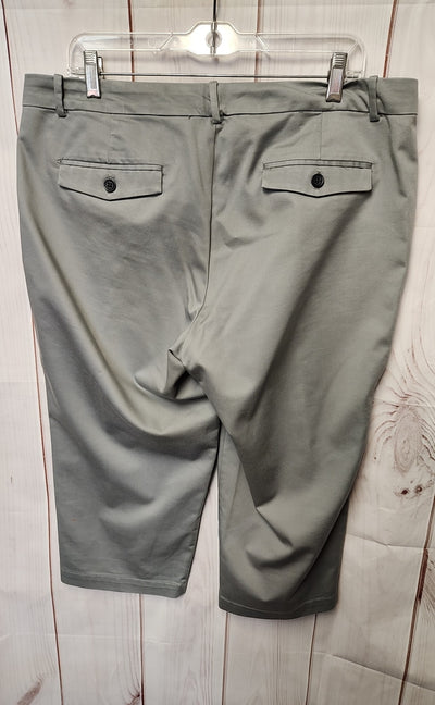 Dockers Women's Size 14 Gray Capris