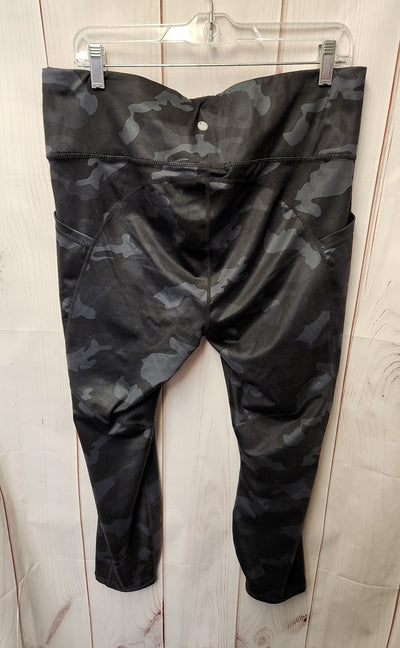 Yogalicious Women's Size 1X Black Camo Leggings