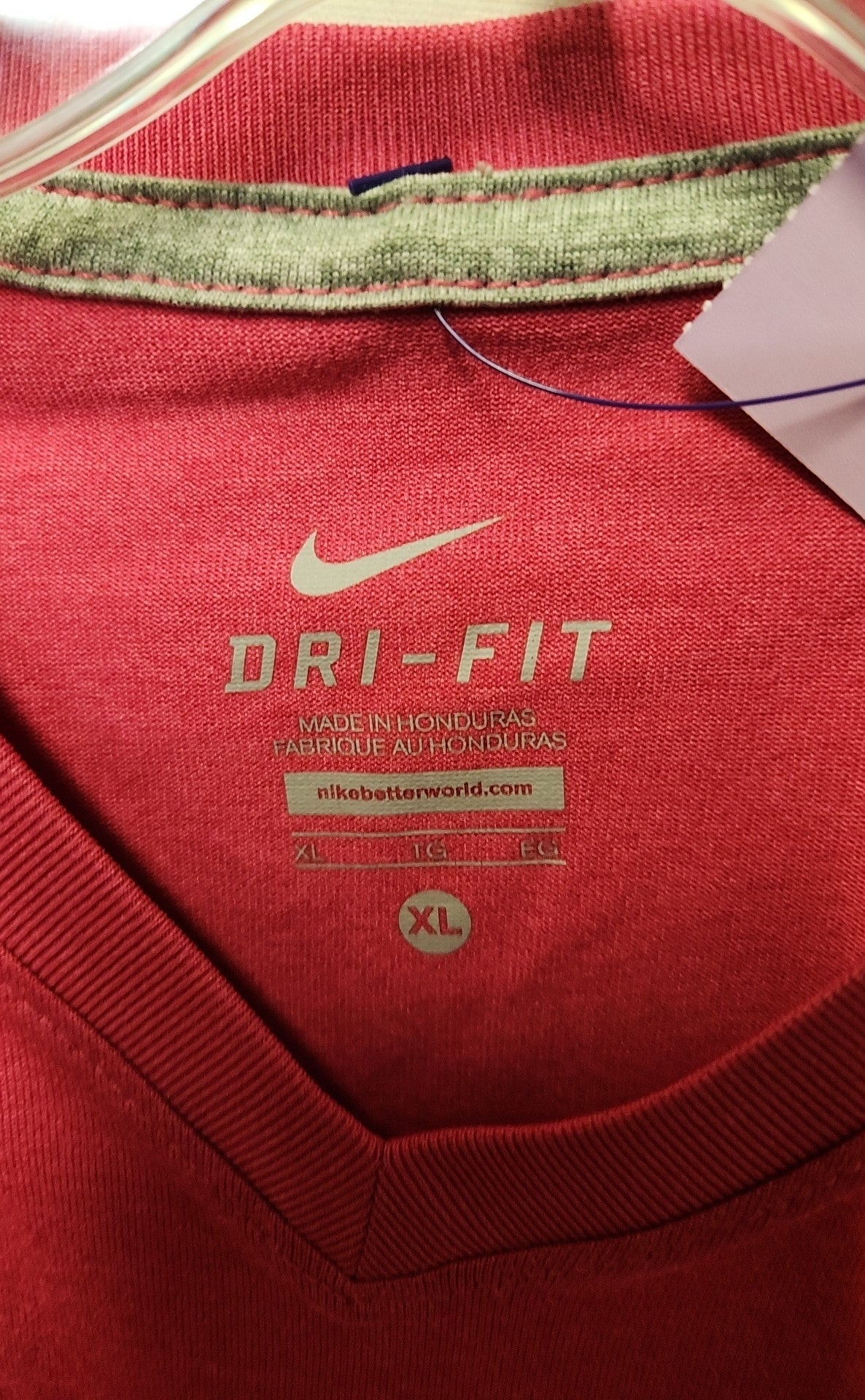 Nike Girl's Size 14/16 Pink Shirt
