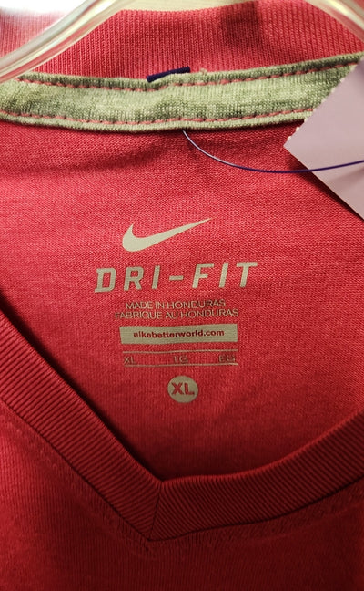 Nike Girl's Size 14/16 Pink Shirt