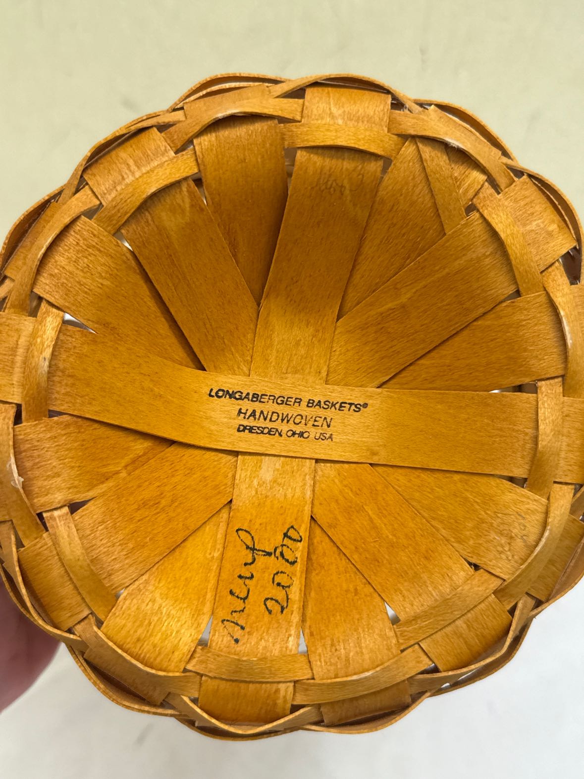 Longaberger 2000 Swing Handle Round Basket