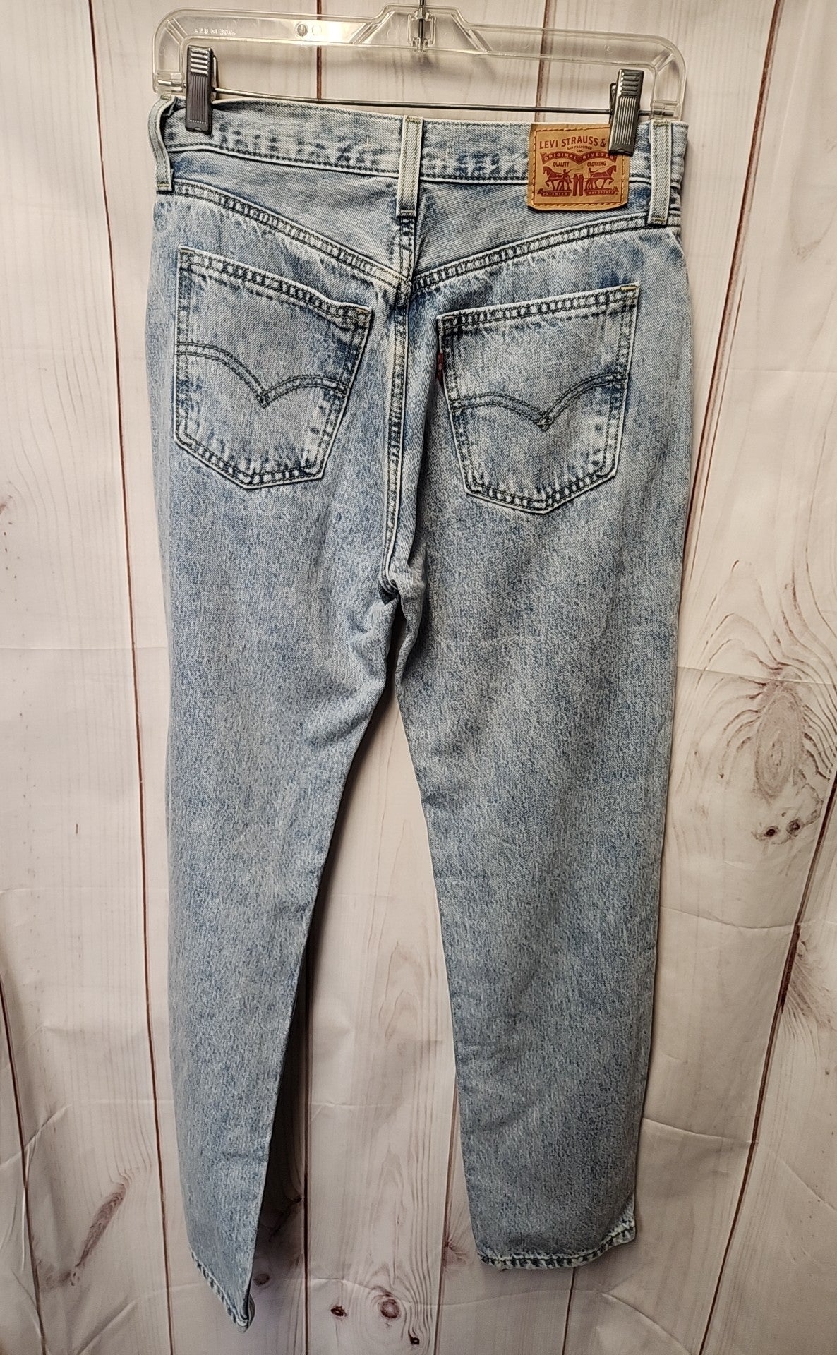 Levis Women's Size 25 (0) Blue Jeans Low Pro Straight