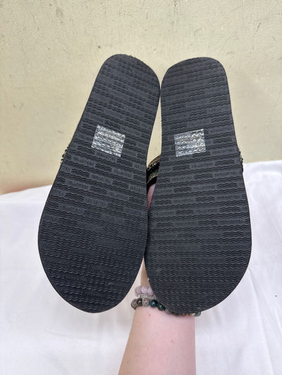 Yellow Box Women's Size 8-1/2 Black Sandals