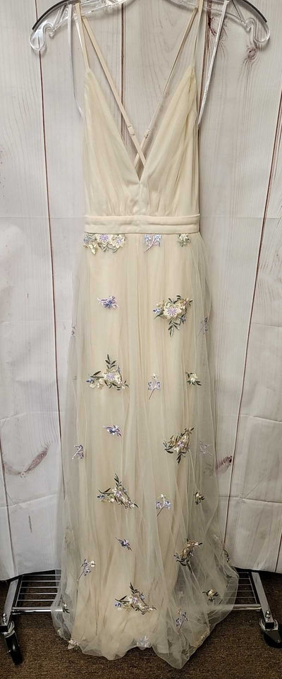 NWT Lulus Women's Size XS Beige Floral Dress
