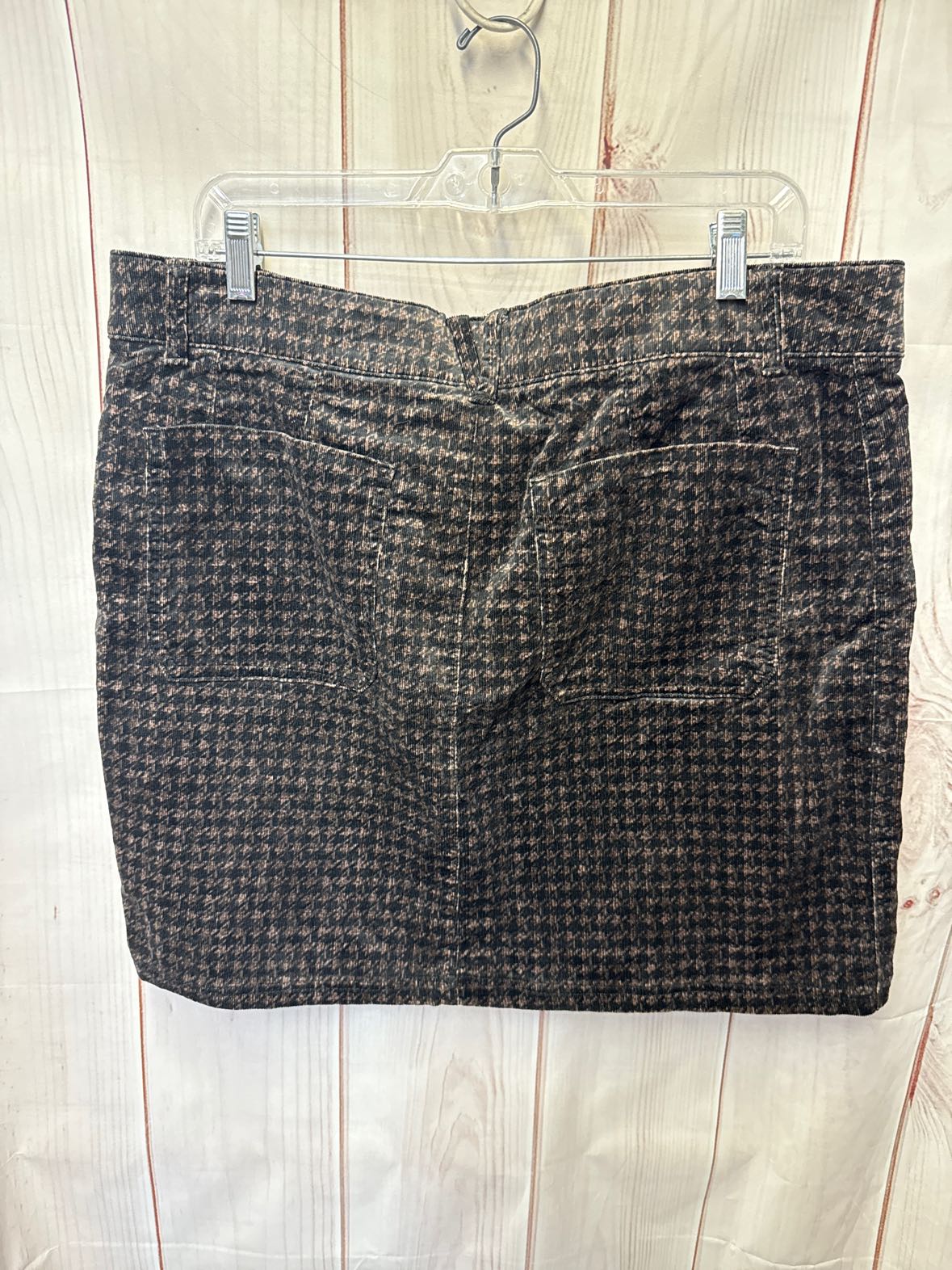 Democracy Women's Size 16 Black & Brown Skirt