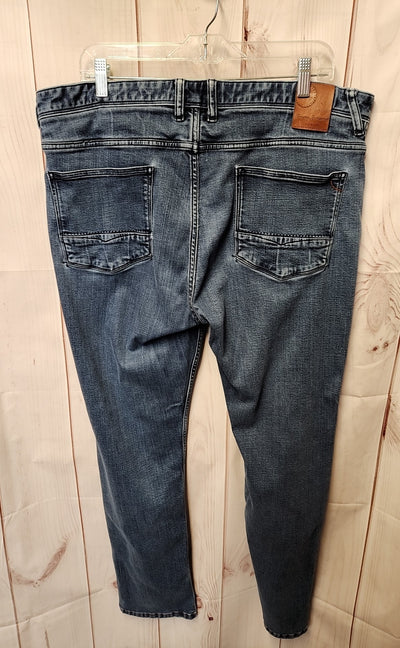 Tommy Bahama Men's Size 40x32 Blue Jeans