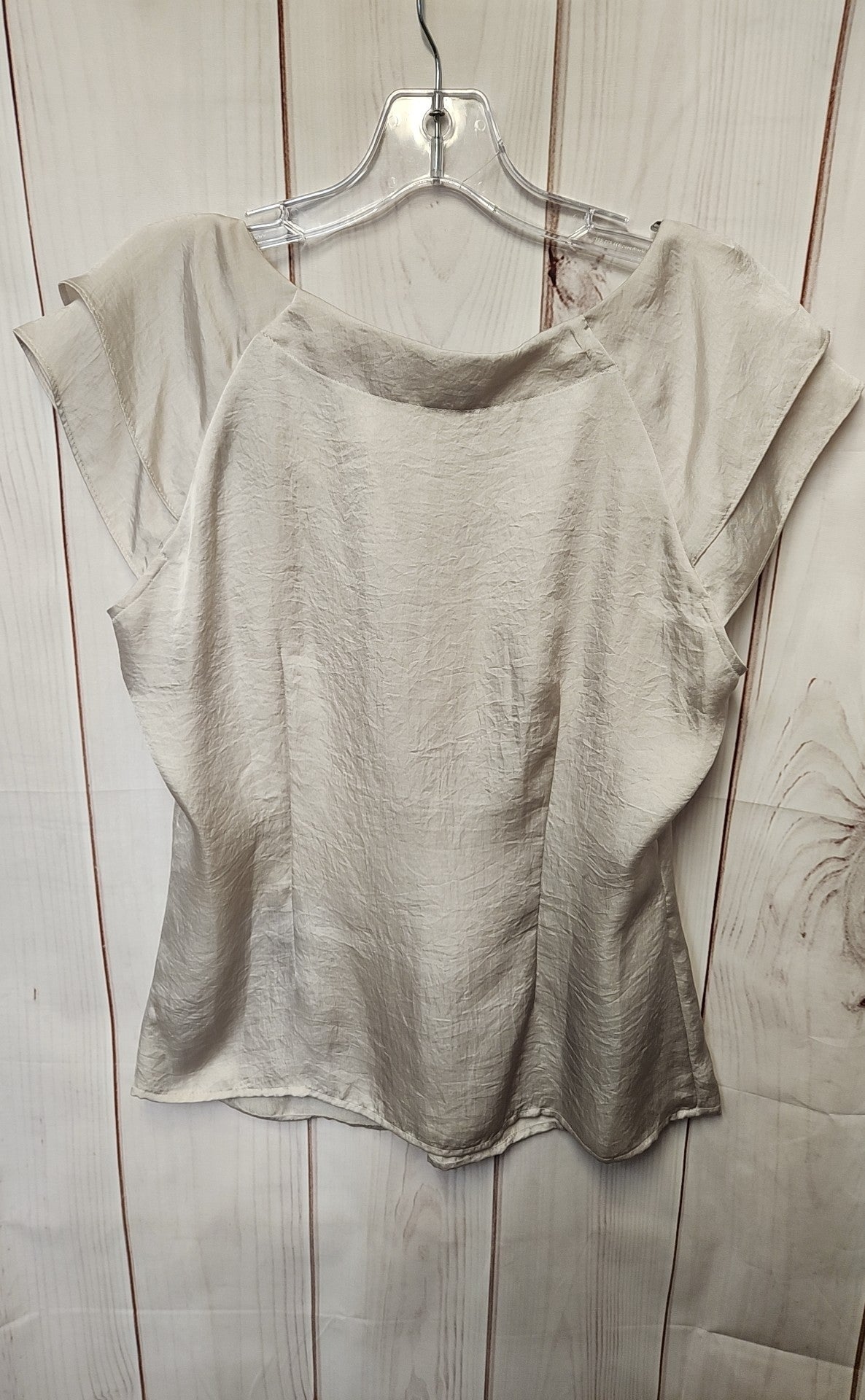 Violet & Claire Women's Size M Beige Short Sleeve Top