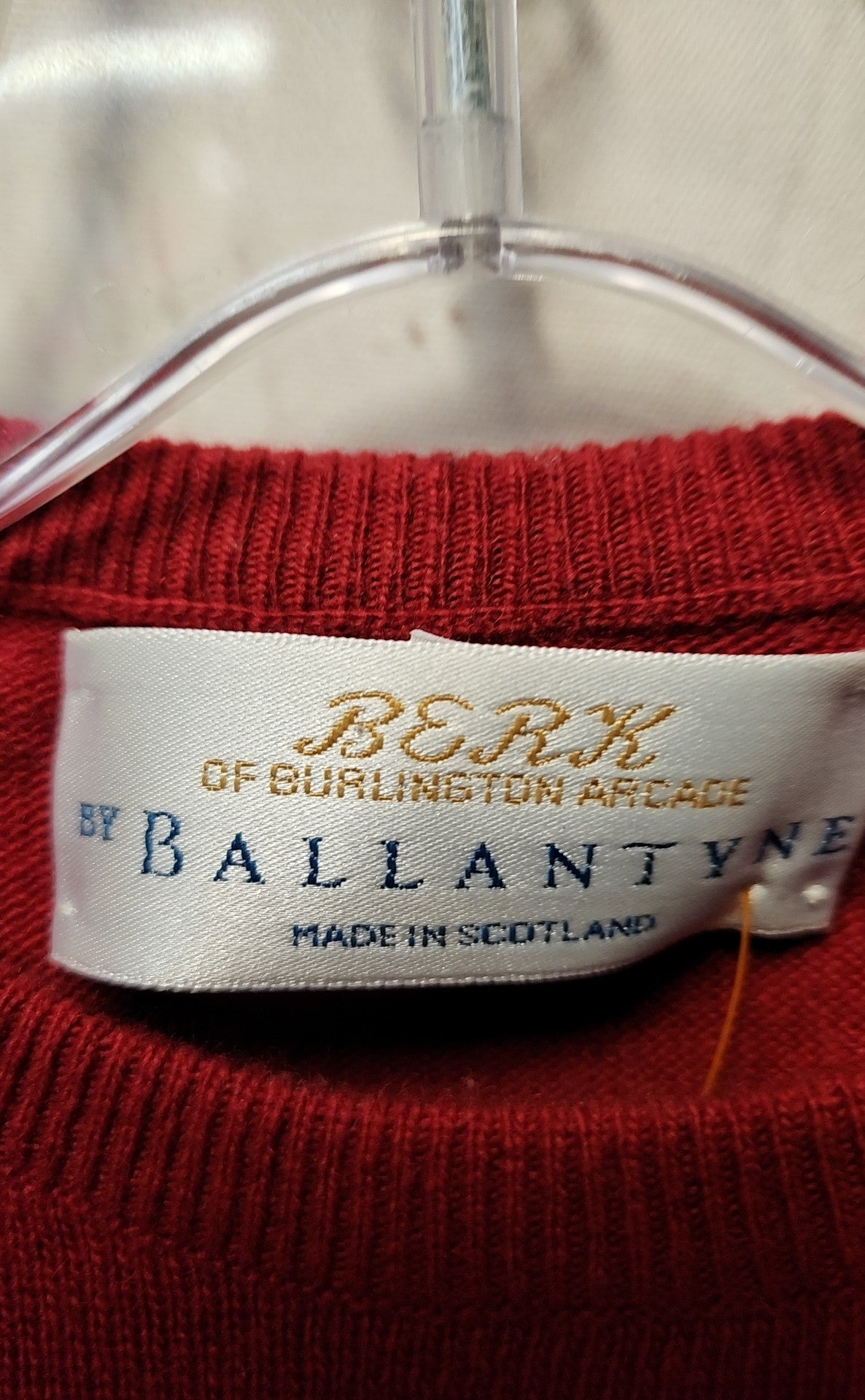 Berk of Burlignton Arcade by Ballantyne Women's Size S Red Cashmere Sweater