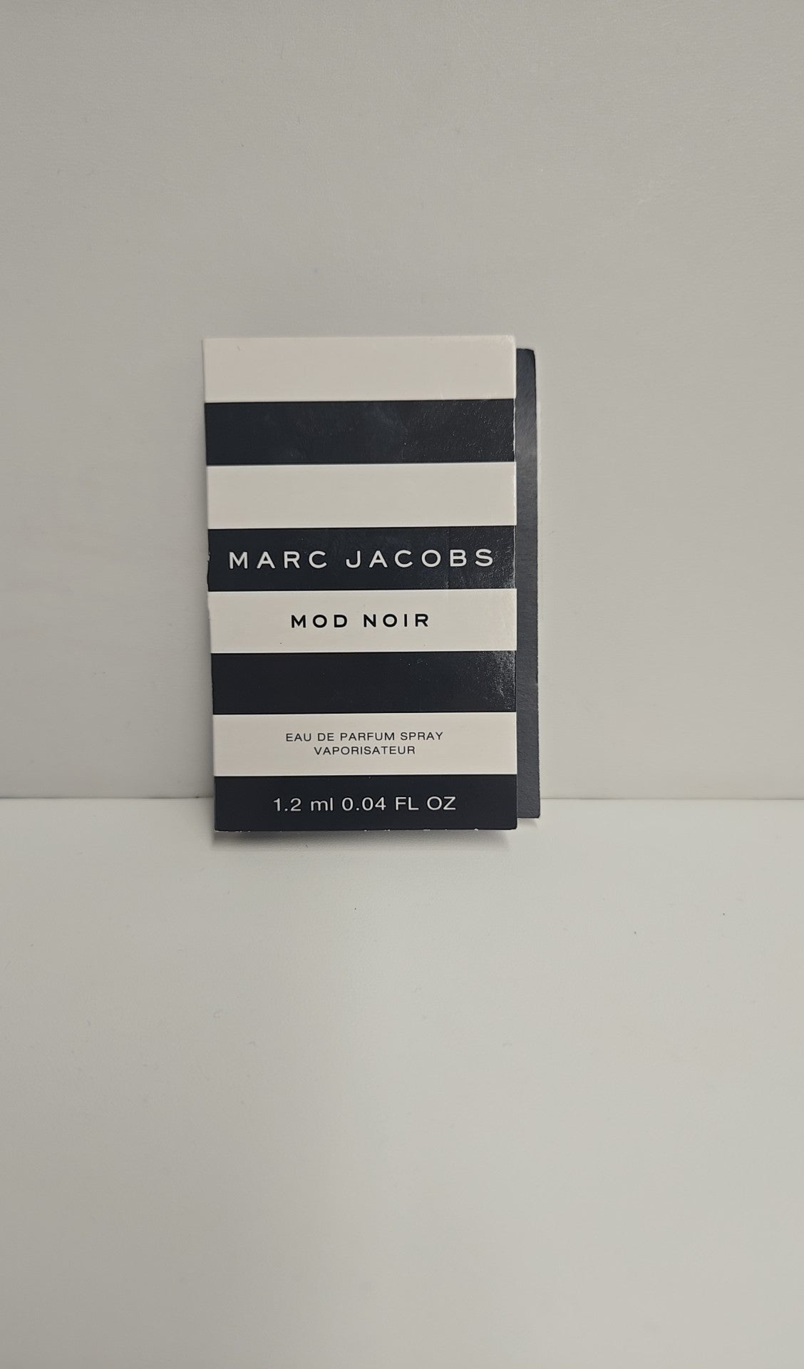 Marc Jacobs Mod Noir EDP 0.04fl oz Sample Size Perfume