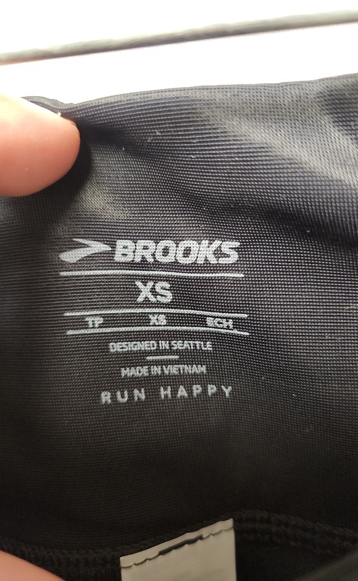 NWT Brooks Women's Size XS Black Active Shorts