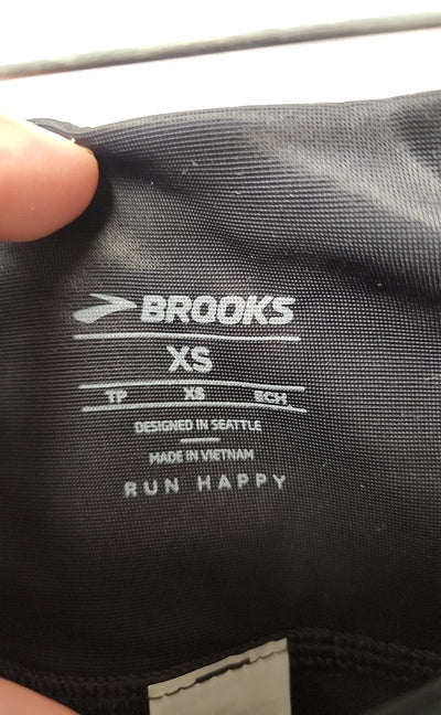 NWT Brooks Women's Size XS Black Active Shorts