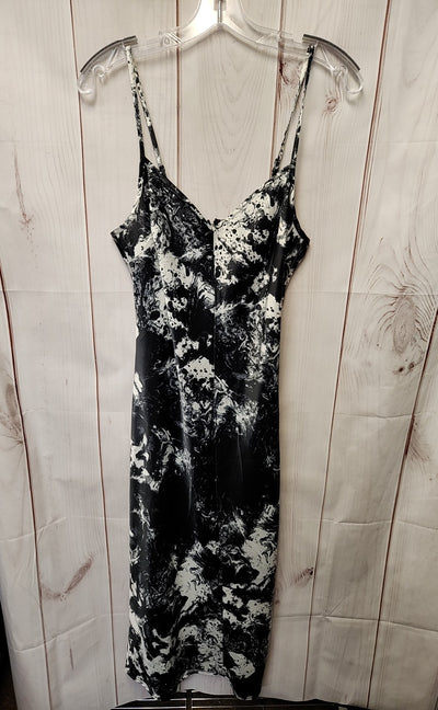 Fourteenth Place Women's Size M Black Dress