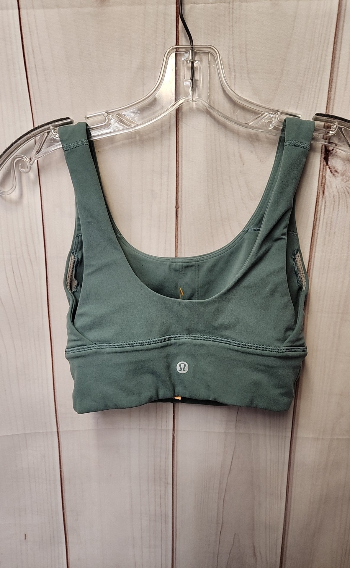 Lululemon Women's Size 4 Green Sports Bra
