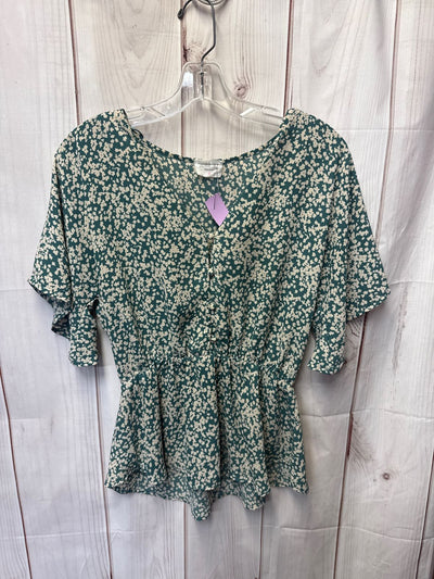 Sienna Sky Women's Size M Green Floral Short Sleeve Top