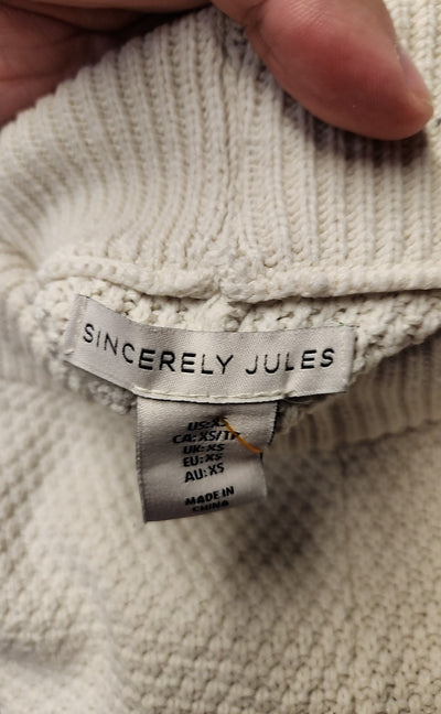 SincerelyJules Women's Size XS White Knit Pants