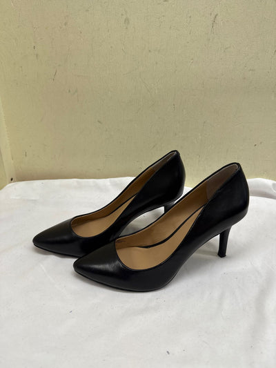 INC Women's Size 7 Black Pumps Shoes