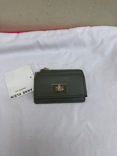 NWT Anne Klein Green Card Holder