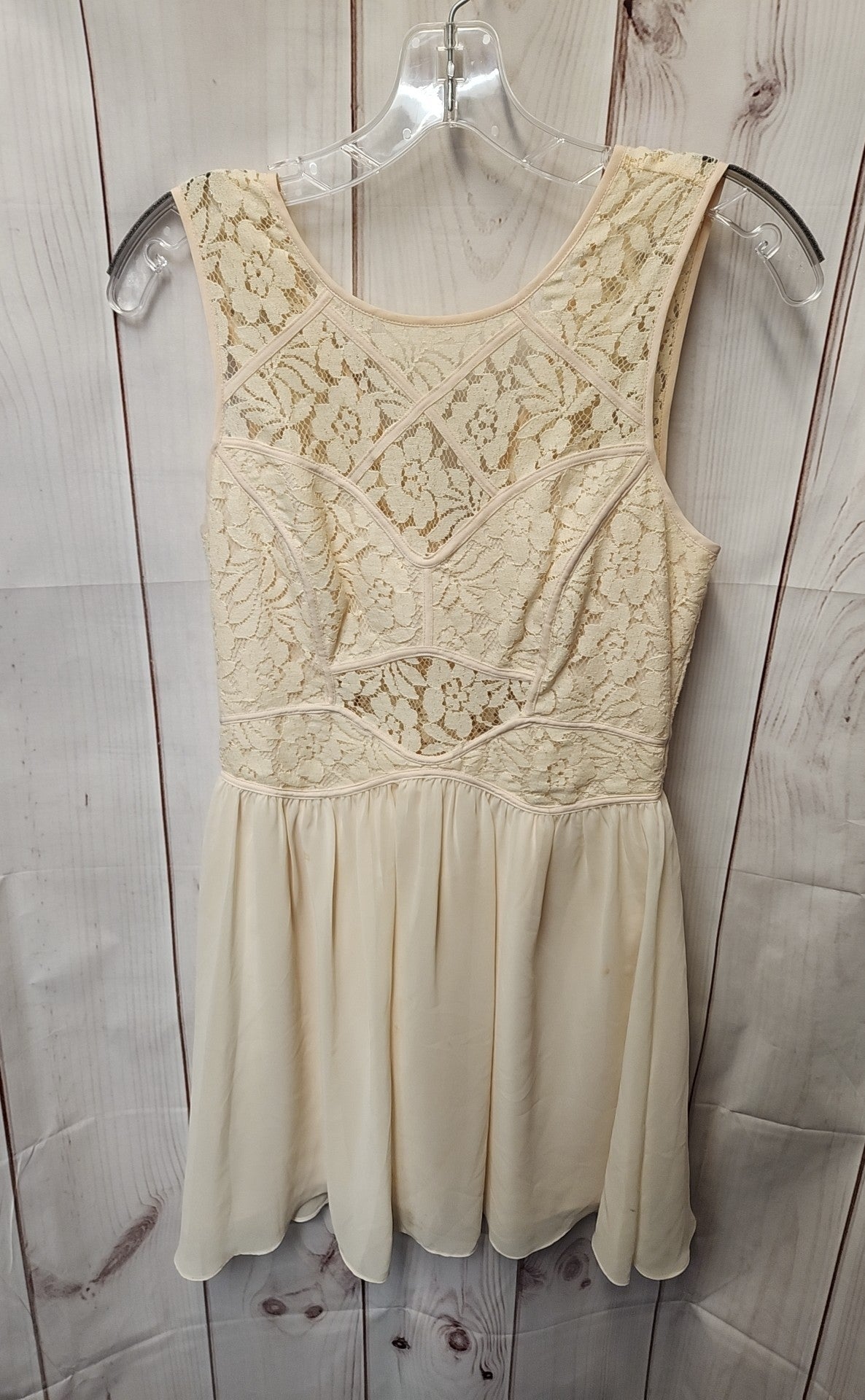 BCBgeneration Women's Size 6 Cream Dress