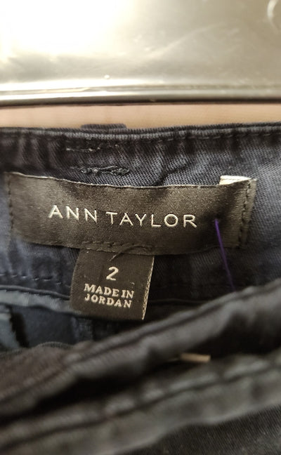 Ann Taylor Women's Size 2 Navy Shorts