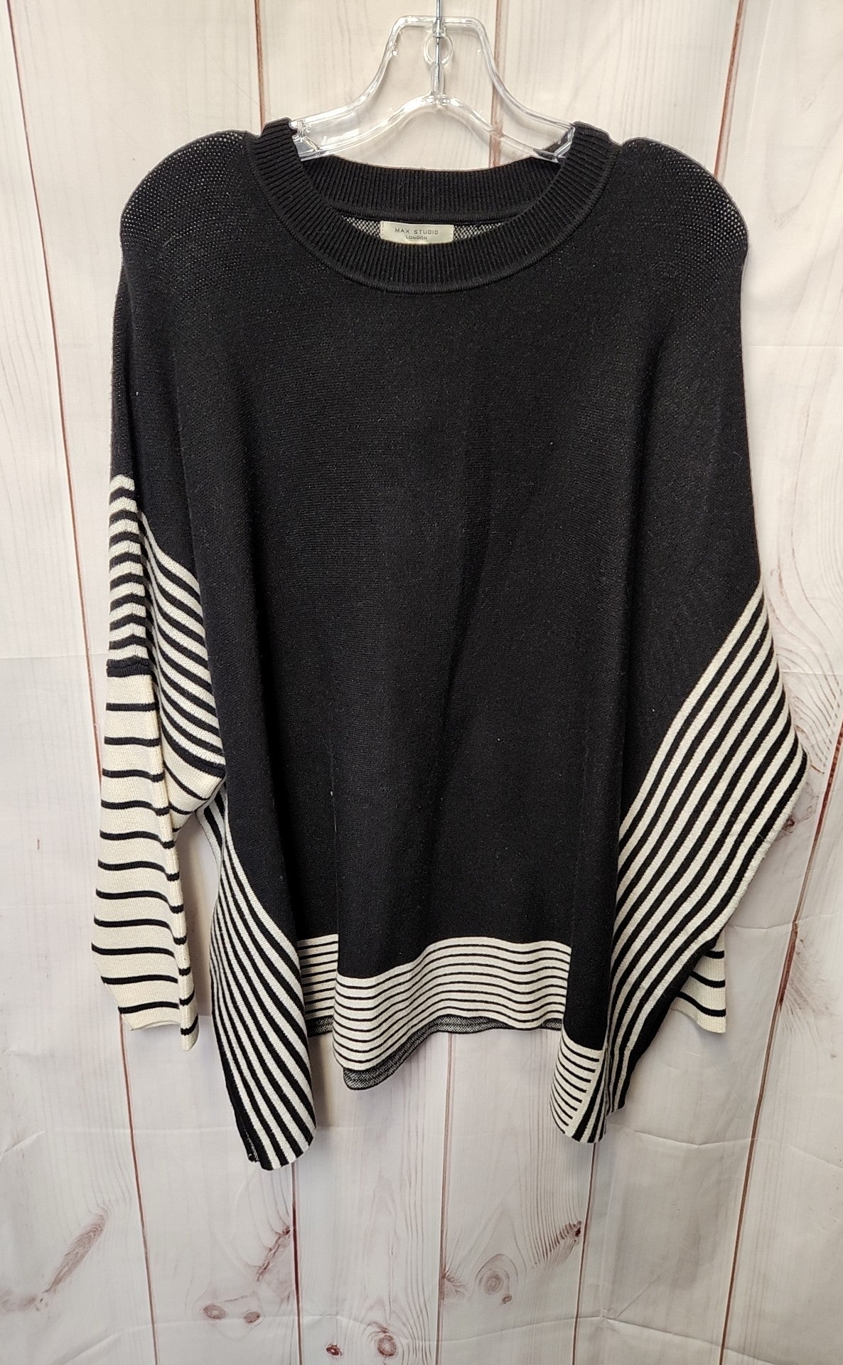 Max Studio Women's Size M Black & White Sweater